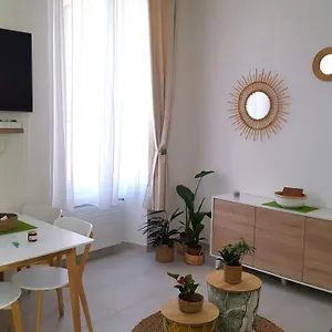 Superbe 2 Pièces Neuf à 100m De La Appartamento