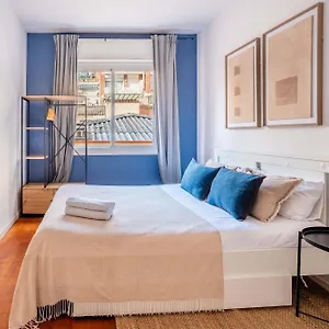 Next To Sagrada Familia 4-bedroom Appartamento