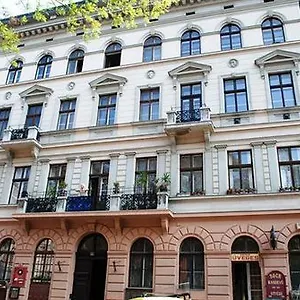 https://silver-hotel-budapest.inbudapesthotels.com
